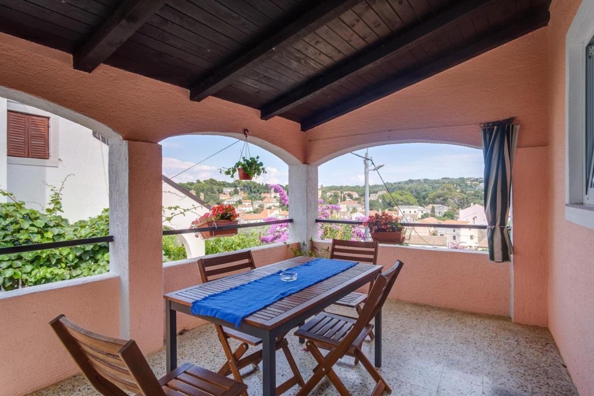 Apartmani Nadalina Veli Lošinj Exterior foto