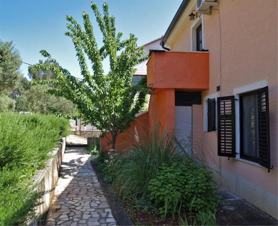 Apartmani Nadalina Veli Lošinj Exterior foto